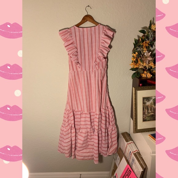 Gorgeous v neck dress - Picture 3 of 7